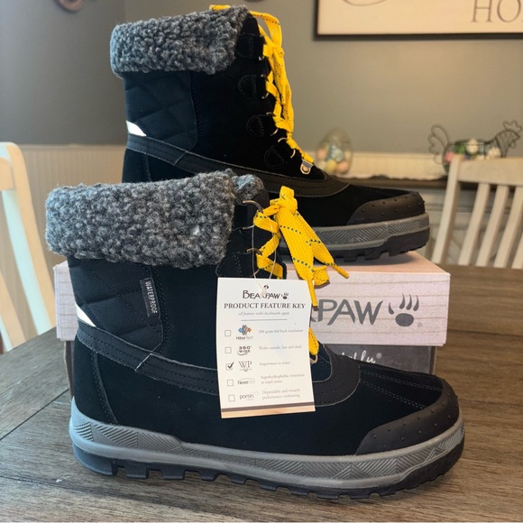BearPaw Shoes - BearPaw sz 10 Black and Gray Boots